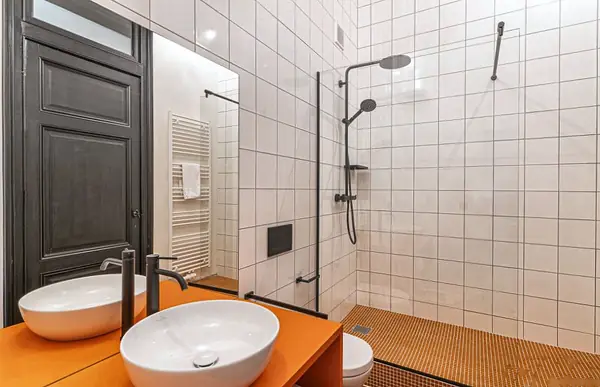 Chambre 5, Salle de bain